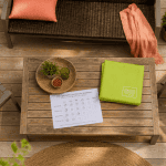 Salon de jardin qui peut rester dehors l'hiver, mobilier en teck, aluminium et résine