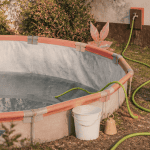 Vider une piscine avec un tuyau, technique siphon en image