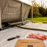 Comment vidanger une piscine Intex : vidange contrôlée sans inonder le terrain