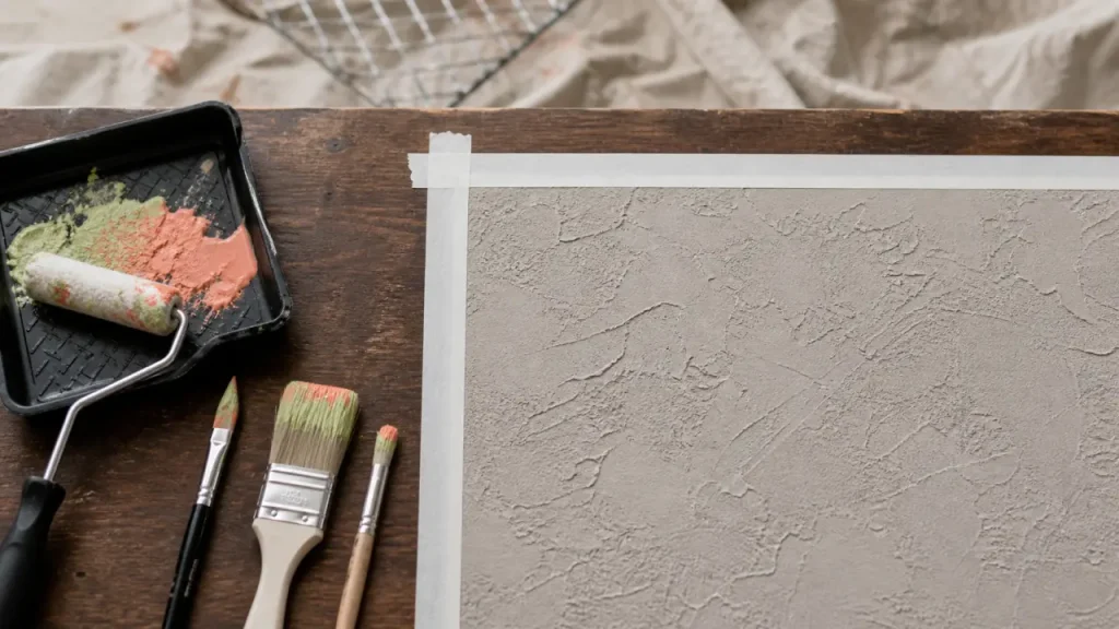 Pinceau pour peinture murale : choisir les fibres, traiter les angles et éviter les erreurs